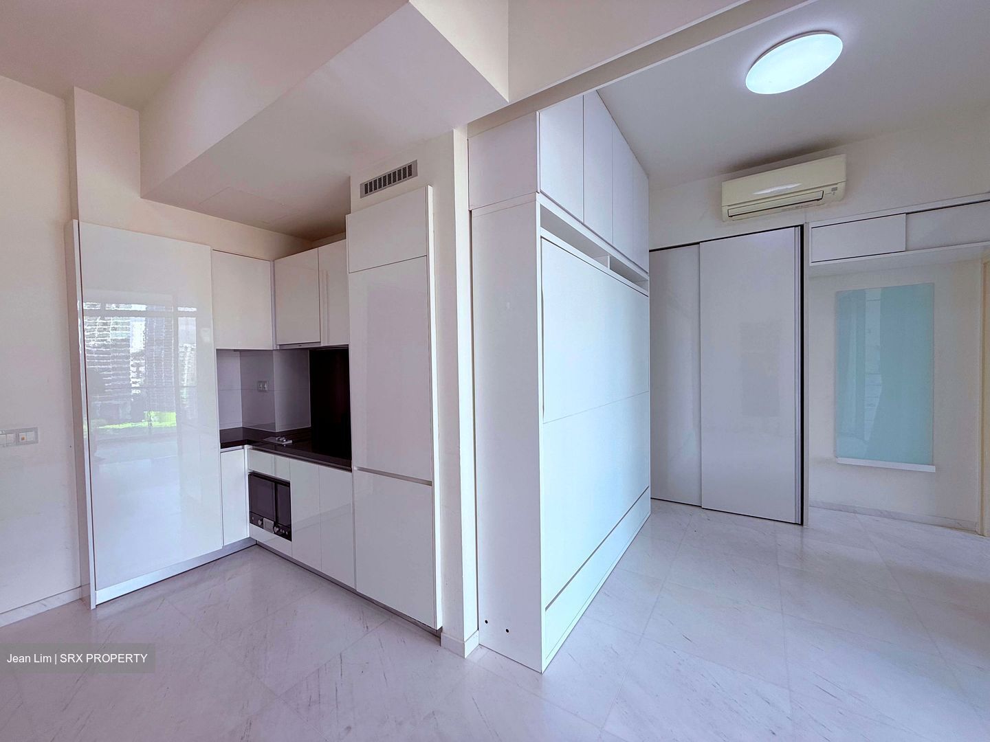 Lincoln Suites (D11), Condominium #451835201